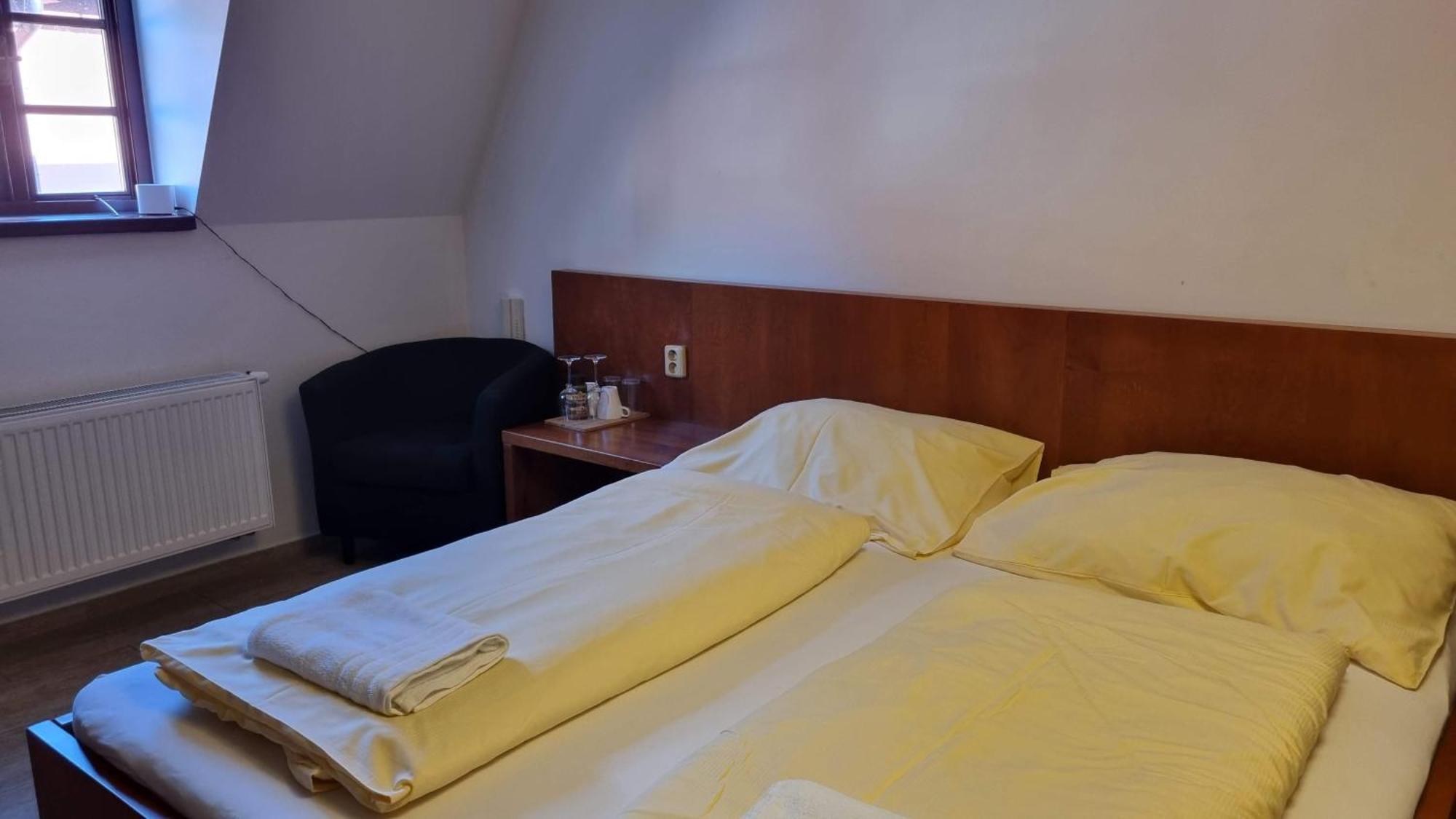 Nevinne Apartmany Колин Экстерьер фото